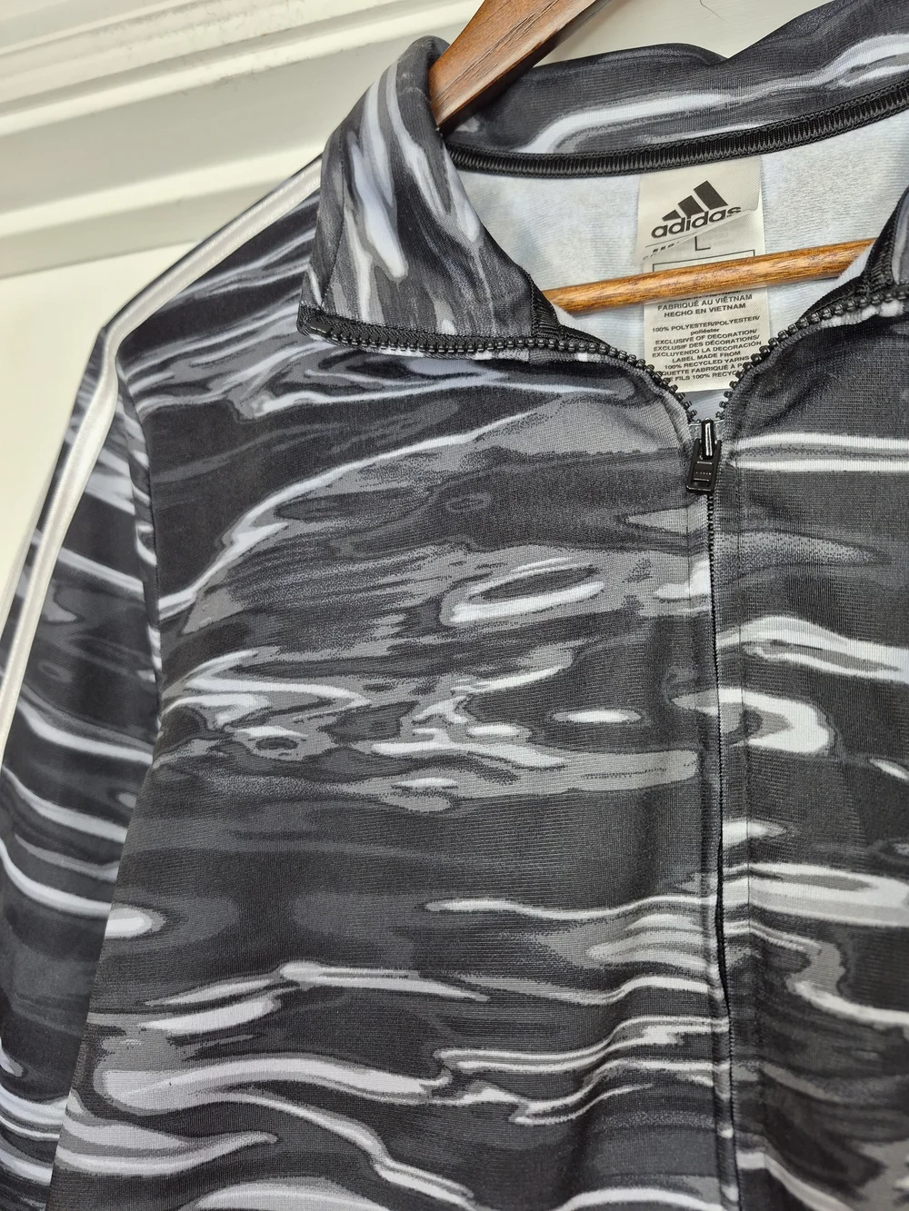 adidas Black & White Marbled Stripe Track Jacket Boys Size Large 14/16